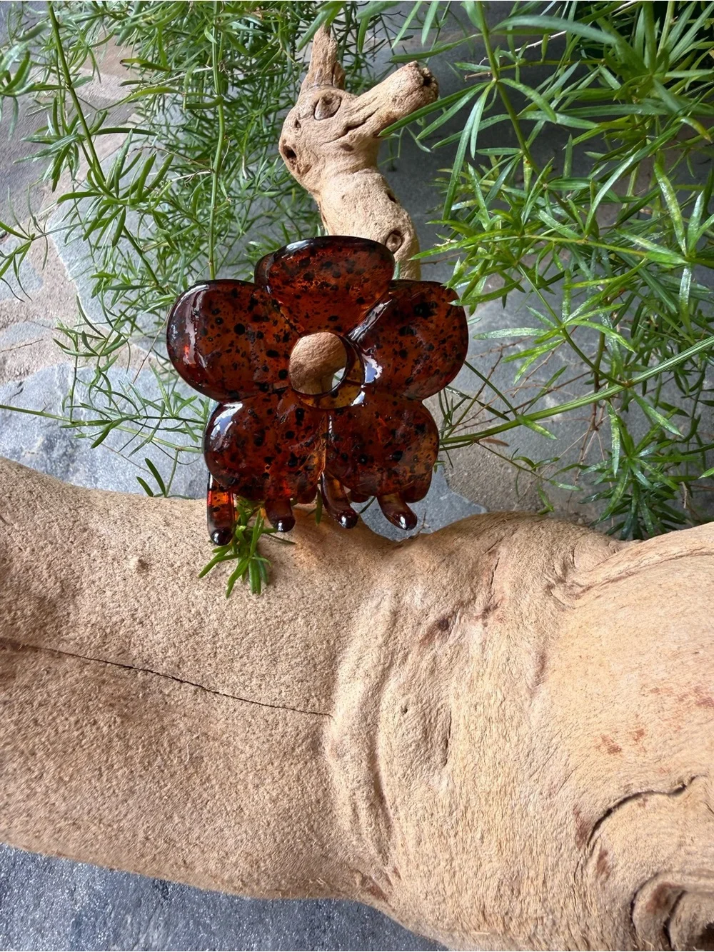New🌟Anthropologie-Bloom Flower Claw Clip-Brown